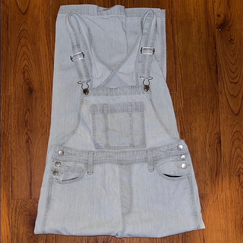 Universal Thread Light Gray Denim Straight Leg Overalls Size 2/25